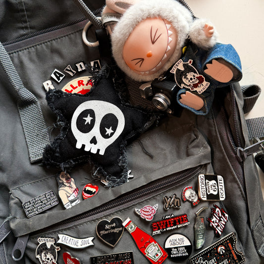 THE SCRAPPY FRIENDS BLIND BAG CHARM