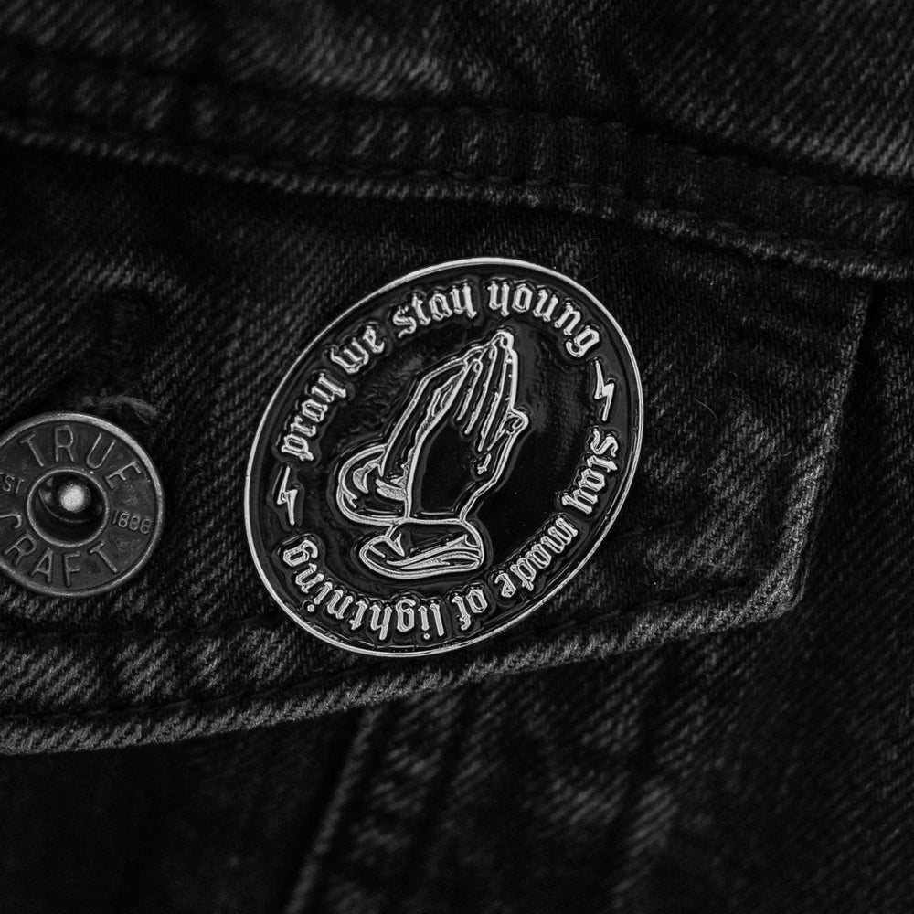 PRAY WE STAY YOUNG PIN