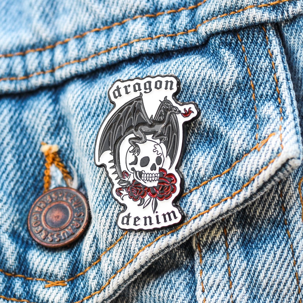 DRAGON DENIM LOGO PIN