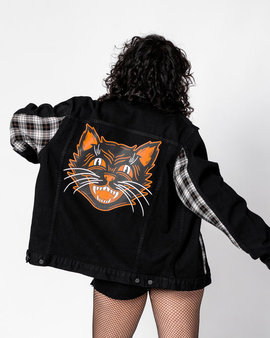 THE VINTAGE CAT PLAID TRUCKER JACKET